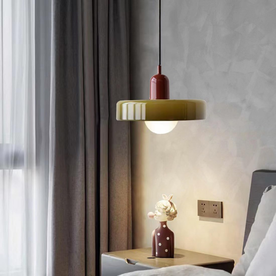 Leuchtende Pendant Lamp | RadiantGlow